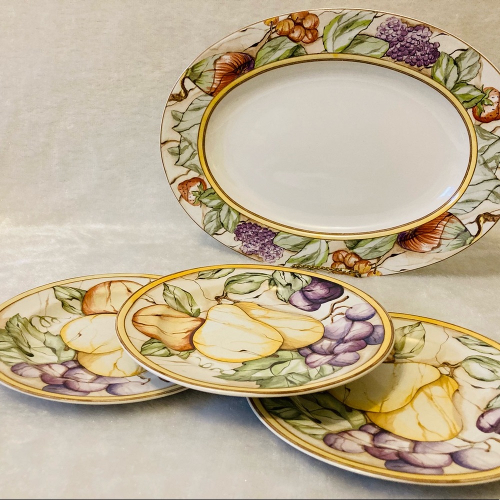 American Atelier Pompeii 3 Fruit salad plates + large fruit plate (set of 4)